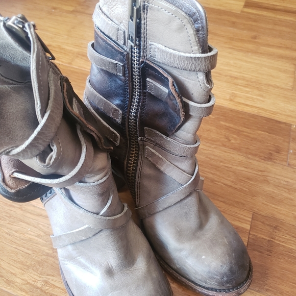 Freebird Taupe Baker Multi Strap Boots - Picture 7 of 9